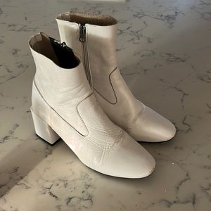 L’intervalle white boots size 38